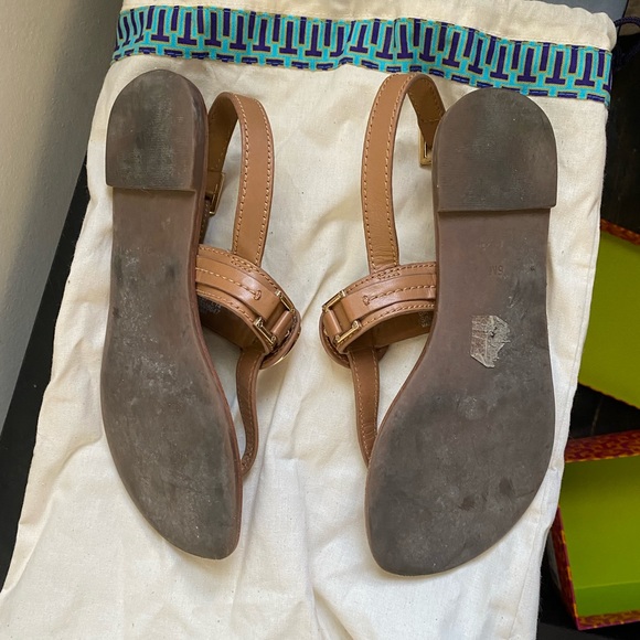 Tory Burch Claire Flat Thong Sandals with gold logo - Picture 2 of 4